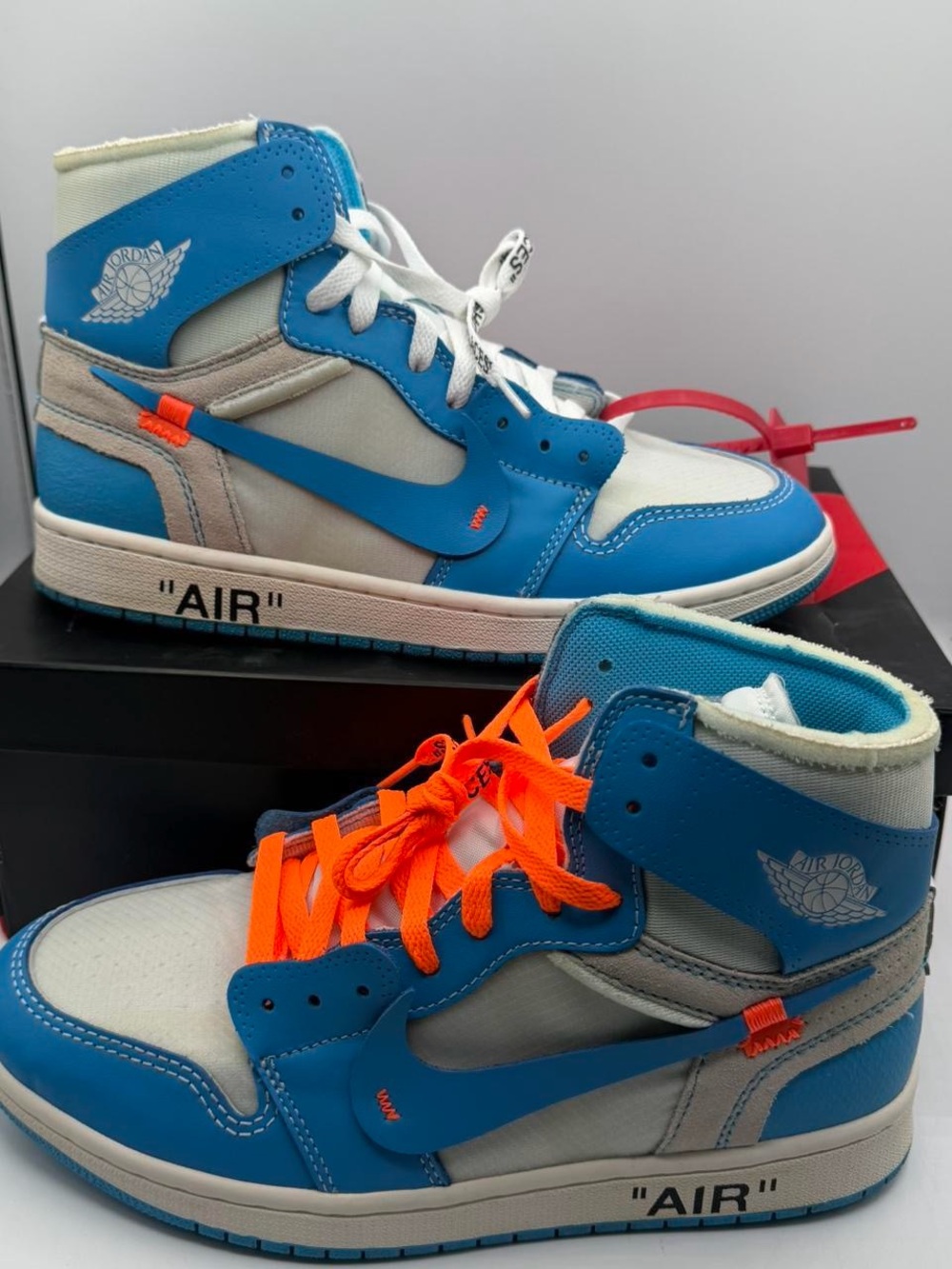 Air Jordan x Off-White UNC ' High-Top Sneakers in Blue and White